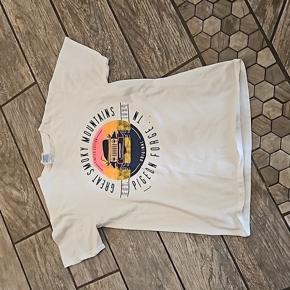 Smoky mountains jeep tshirt size small - Picture 1 of 4
